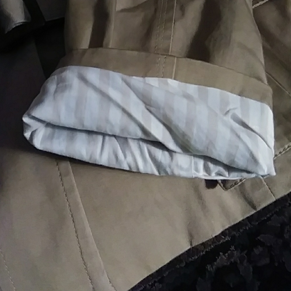Jacket - Picture 3 of 4